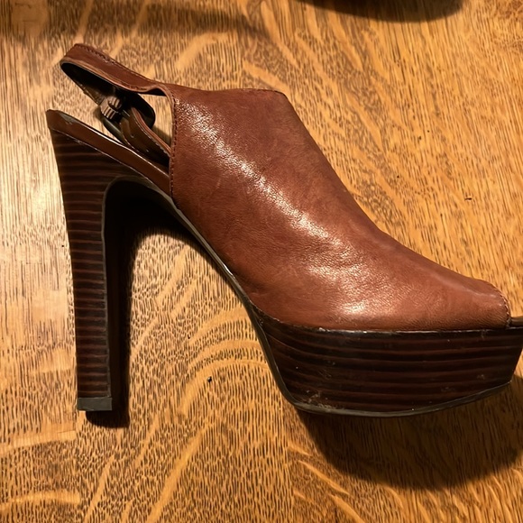 Aldo stocked heel rose, tan color, size 39 - Picture 13 of 13